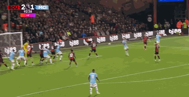 哈兰德两连击.gif